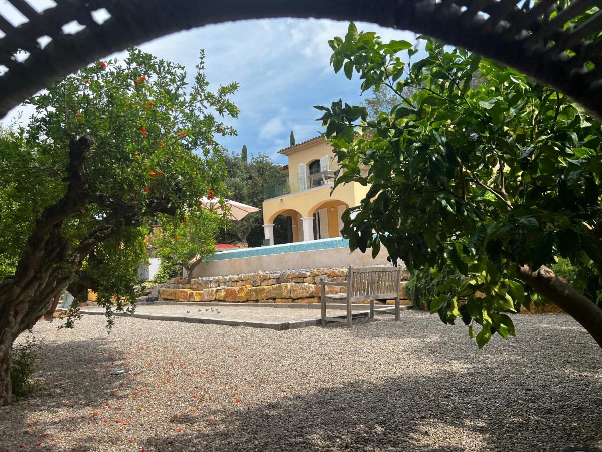 Villa Familiale Avec Vue Imprenable Saint-Raphaël Exterior foto