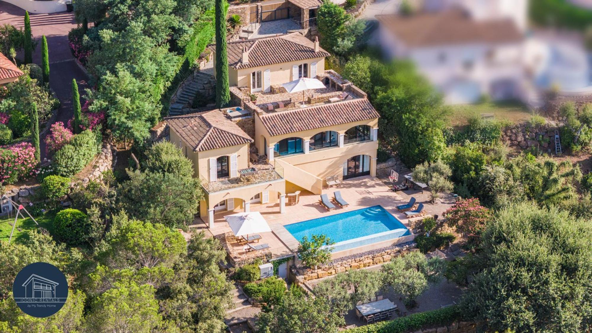 Villa Familiale Avec Vue Imprenable Saint-Raphaël Exterior foto